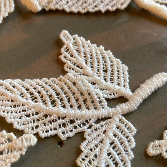 8 mid century cotton ecru stem and leaves appliqués. Beautiful - Picture 7 of 7